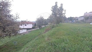 Land for sale in Vila Nova de Famalicão, Portugal — €139,900