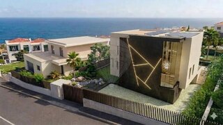 Land for sale in Santa Cruz, Portugal — €215,000