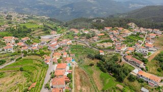 Land for sale in Castelo de Paiva, Portugal — €85,000