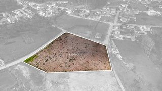 Land for sale in Vila Nova de Gaia, Portugal — €290,000