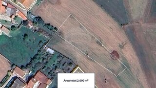 Land for sale in Oliveira de Azeméis, Portugal — €40,000