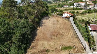 Land for sale in Felgueiras, Portugal — €95,000