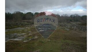 Land for sale in Guarda, Portugal — €14,000