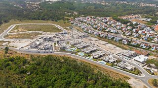 Land for sale in Óbidos, Portugal — €400,000