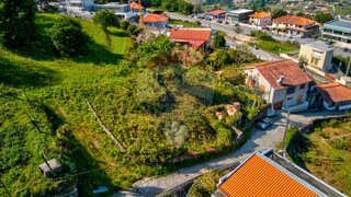 Terreno em Póvoa de Lanhoso · 728 m² · 66 150 €