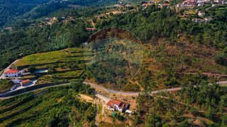 Land for sale in Cinfães, Portugal — €50,000