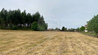 Land for sale in Seia, Portugal — €35,000