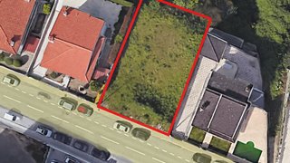 Land for sale in Guimarães, Portugal — €89,900