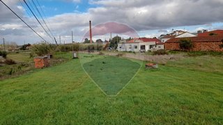 Land for sale in Porto de Mós, Portugal — €28,000