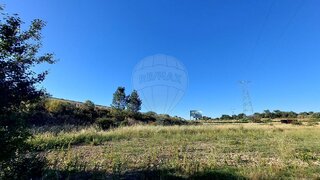 Terreno de 34 520 m² em Santarém