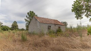 Land for sale in Covilhã, Portugal — €28,000