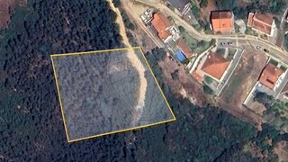 Land for sale in Castelo de Paiva, Portugal — €22,000