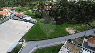 Land for sale in Felgueiras, Portugal — €72,500