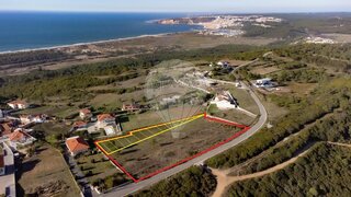 Land for sale in Nazaré, Portugal — €290,000