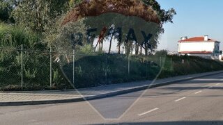 Land for sale in Vila Nova de Gaia, Portugal — €390,000