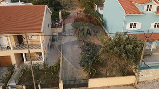 Land for sale in Arruda dos Vinhos, Portugal — €79,900