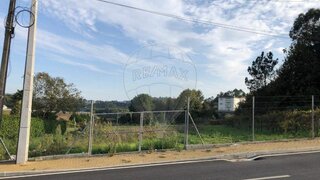 Land for sale in Lousada, Portugal — €90,000