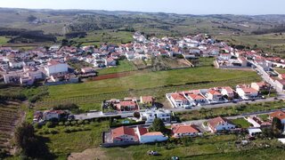 Land for sale in Bombarral, Portugal — €595,000