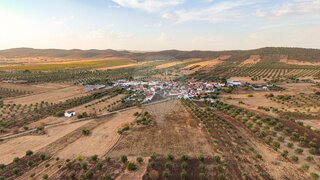 Land for sale in Reguengos de Monsaraz, Portugal — €120,000