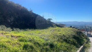 Terreno em Lousada · 1720 m² · 51 000 €