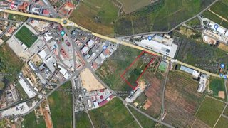 Terreno de 10 090 m² em Lagoa