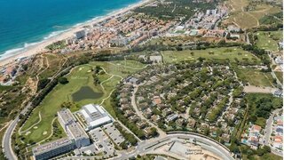 Land for sale in Almada, Portugal — €540,300