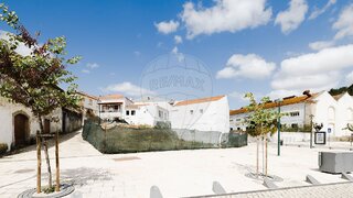 Land for sale in Alenquer, Portugal — €249,000