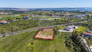 Land for sale in Oeiras, Portugal — €1,050,000