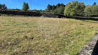 Land for sale in Carrazeda de Ansiães, Portugal — €67,000