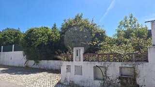 Land for sale in Sesimbra, Portugal — €138,500