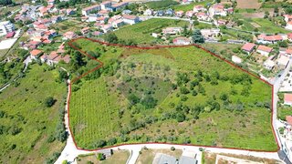 Terreno de 28 102 m² em Vila Real