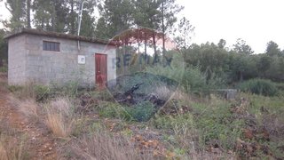 Land for sale in Covilhã, Portugal — €25,000