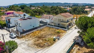 Terreno de 336 m² em Setúbal