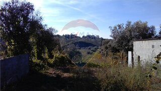 Terreno em Viseu · 13 513 m² · 35 000 €
