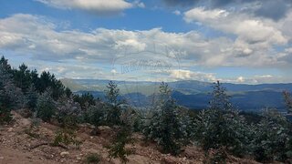 Terreno · 138 631 m² · 380 000 €