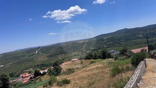 Land for sale in Castro Daire, Portugal — €35,000