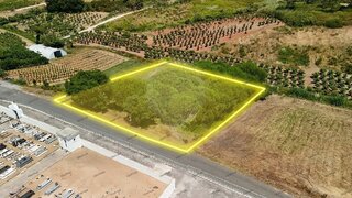 Terreno · 1600 m² · 170 000 €
