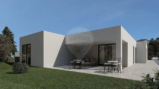 Land for sale in Porto de Mós, Portugal — €59,000