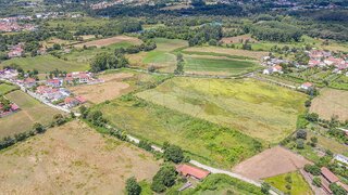 Terreno em Vila Verde · 5173 m² · 1 700 000 €