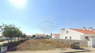 Land for sale in Montemor-o-Novo, Portugal — €89,000