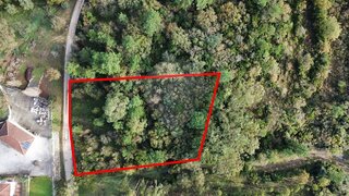 Land for sale in Porto de Mós, Portugal — €34,900