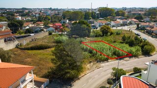 Land for sale in Marinha Grande, Portugal — €98,000