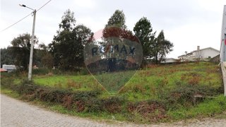 Land for sale in Paredes, Portugal — €210,000