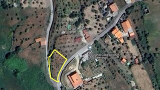 Land for sale in Gouveia, Portugal — €15,000