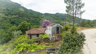 Land for sale in Amarante, Portugal — €90,000
