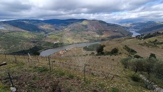 Land for sale in Tabuaço, Portugal — €80,000