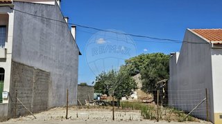 Land for sale in Alpiarça, Portugal — €50,000