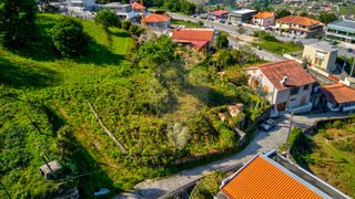 Land for sale in Póvoa de Lanhoso, Portugal — €66,150