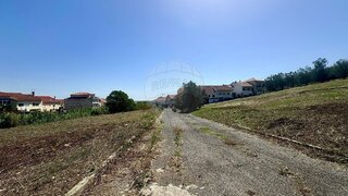 Terreno em Amadora · 9166 m² · 2 500 000 €