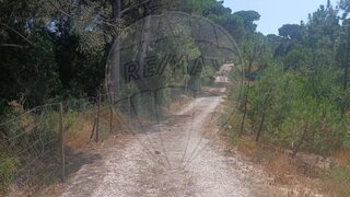 Land for sale in Sesimbra, Portugal — €267,000